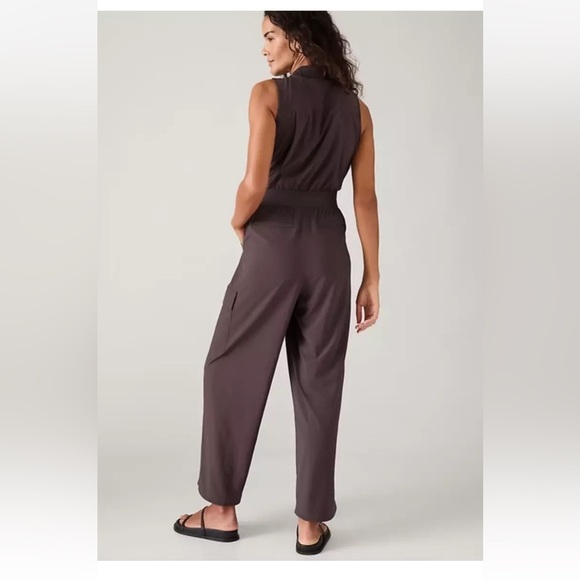 New Athleta 12 Brooklyn Utility Jumpsuit Shale Size 2 - Picture 5 of 12